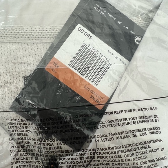 LA Rams Windbreaker - Picture 5 of 5